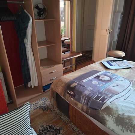 Homey Budget Bedroom Amsterdam Exterior photo